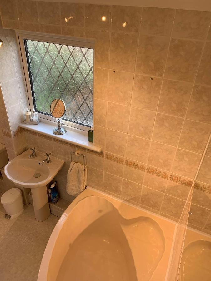 Shazzamm Apartment Newquay  Bagian luar foto